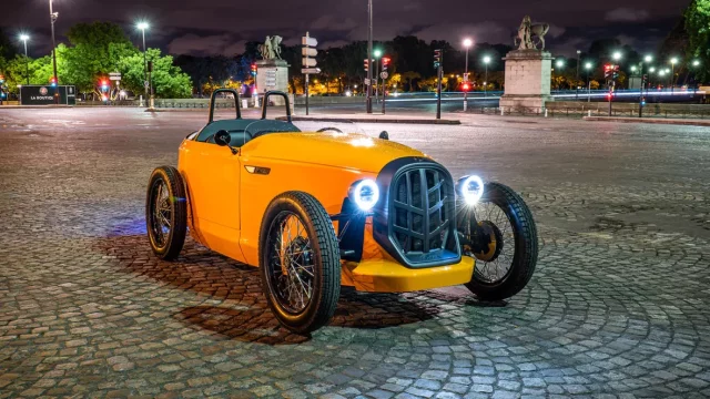 Stylový společník, kterého lze řídit do 16 let? Jmenuje se Rodster a váží jen 450 kg