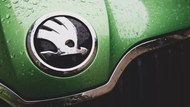 Autopůjčovna Praha Taggart nabízí aktuálně přes 300 aut k zapůjčení