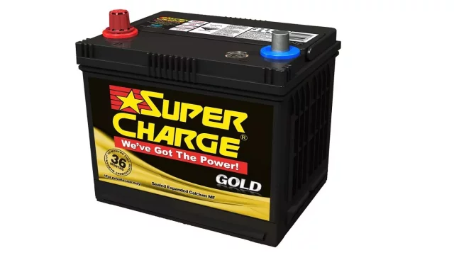 Autobaterie v zimě trpí! Máte správně nabitý akumulátor?