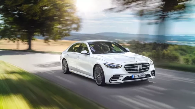 Mercedes je letos jedinou rostoucí značkou z TOP 10 a nejprodávanější prémiovkou
