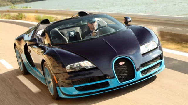 Bugatti Veyron dosáhl 333 km/h a následně havaroval. Podívejte se na následky