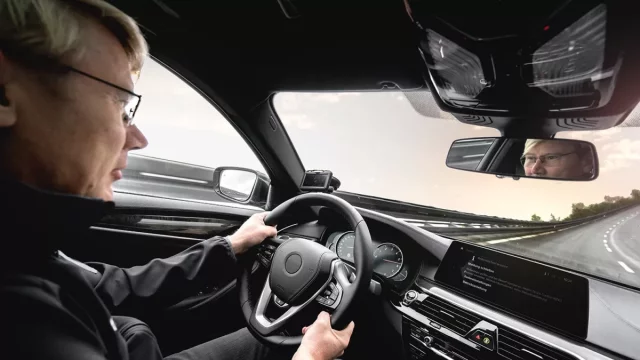 Mika Häkkinen vás naučí řídit, stačí mít štěstí v exkluzivní soutěži