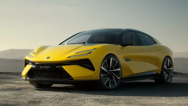 Lotus představil čtyřdvéřový sporťák. Má výkon 905 koní a zrychlení z 0 na 100 za 2,8 sekundy. Fanoušky značky ale zřejmě nepotěší