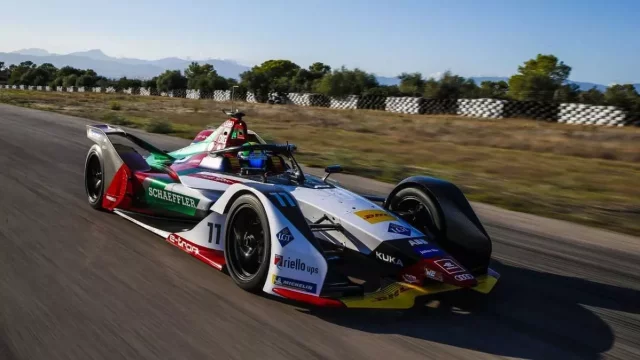 Audi e-tron FE05: Monopost Formule E pro rok 2019 nemá zadní křídlo, zato dostal kapotáž a ochranu pilota Halo