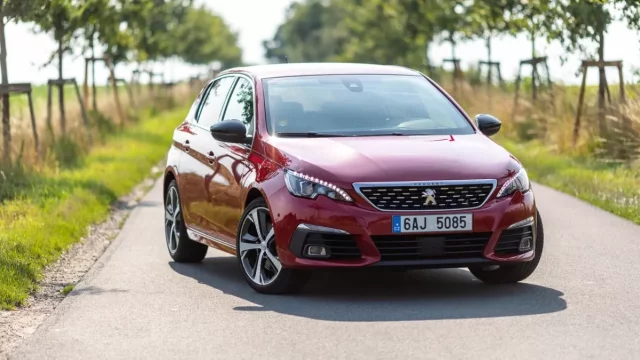 Peugeot 308 GT 1.6 THP 205: Maličkosti, které zbožňujeme (a trochu nám přitěžují život)