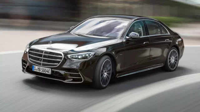 Mercedes je nejdražší luxusní značkou. Má hodnotu téměř 50 miliard dolarů