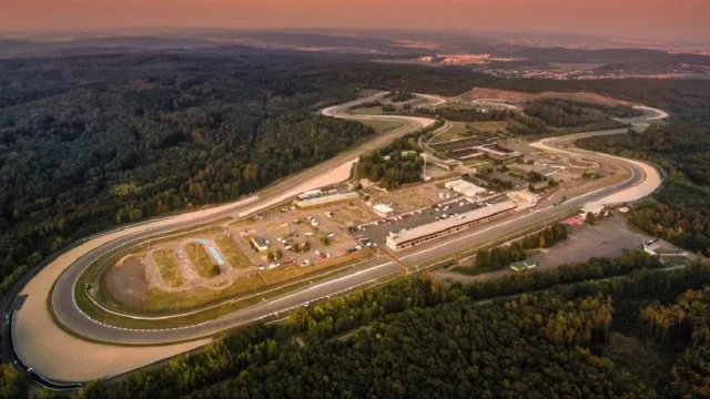 Masarykův okruh v Brně slaví 100 let republiky. Co je novou ozdobou nejkrásnějšího českého okruhu?