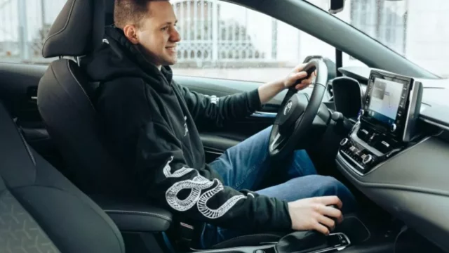 Půjčovna aut: Sdílená auta nejčastěji používáme k jednodenním výletům a návštěvám rodiny