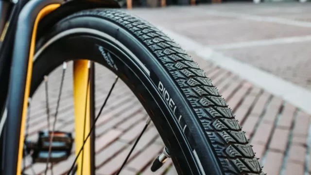 Zimní pneumatiky už mají i kola