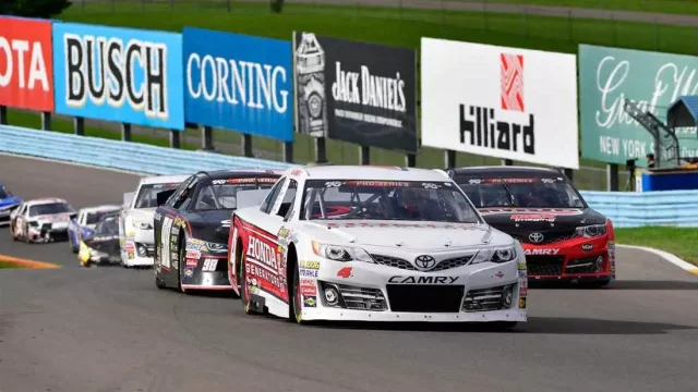 NASCAR přijede do ČR! Slavná americká závodní série se pojede v Mostě