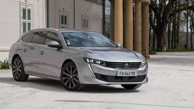Peugeot 508 SW: Praktičtější, ale stále krásný (první jízdní dojmy)