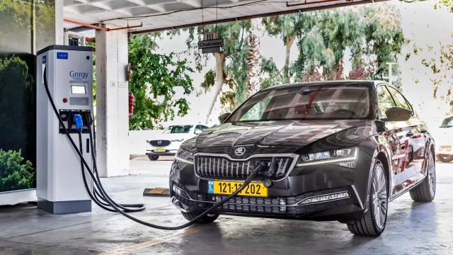 Škodovka je úspěšná i v Izraeli. Je nejsilnější evropskou značkou v zemi