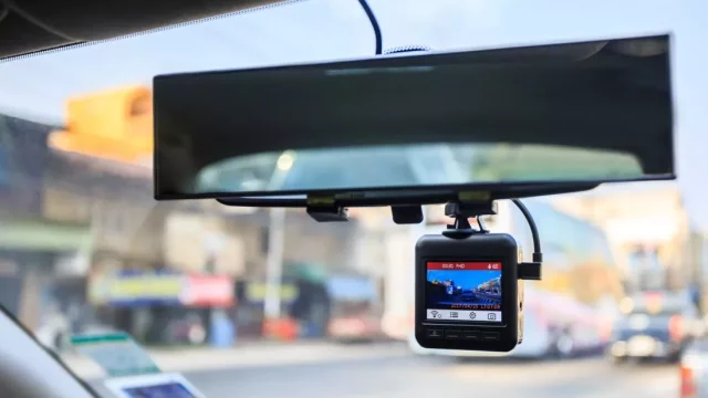 Výhody kamery do auta a na co si dát pozor