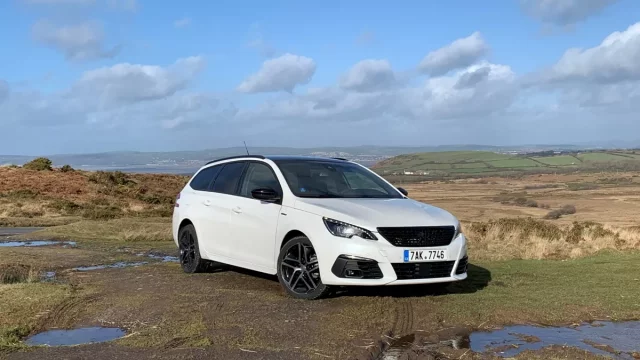 Peugeotem 308 SW 1.5 BlueHDi 130 po Walesu: Jaký je po 7 500 km?