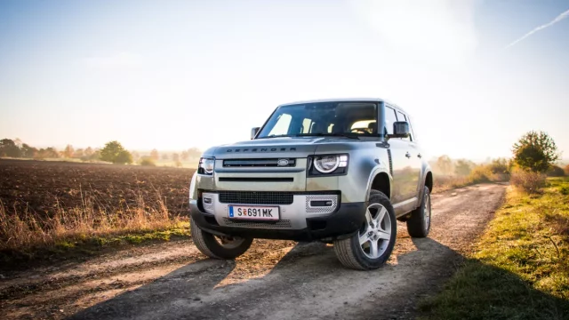 Test Land Roveru Defender 110 P240 – offroadu, který zabloudil do civilizace