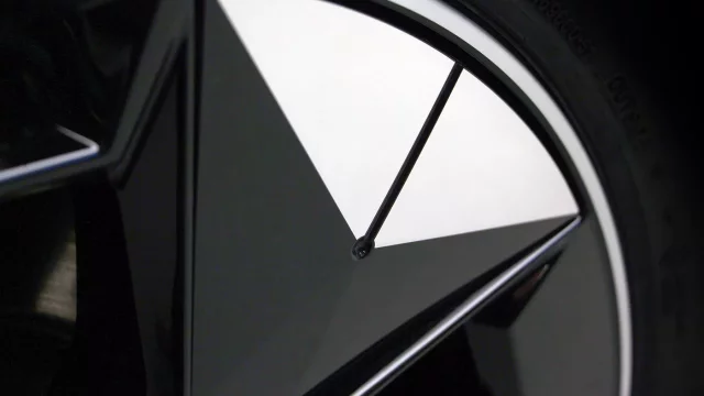 Elektrické BMW iX3 dostane speciální aerodynamická kola