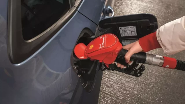 Vysoká spotřeba není jen otázkou stylu jízdy. Příčinou může být i špatná kondice vašeho motoru, například kvůli zanesení karbonem