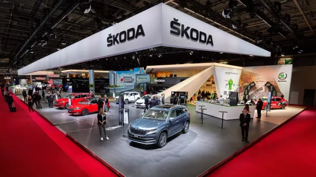 Škoda živě na autosalonu Paříž 2018: Prohlédněte si fotografie nových Škodovek