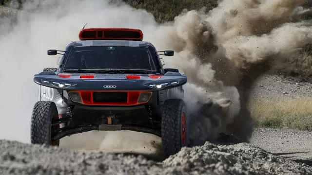 Audi představuje druhou evoluci dakarského speciálu RS Q e-tron E2