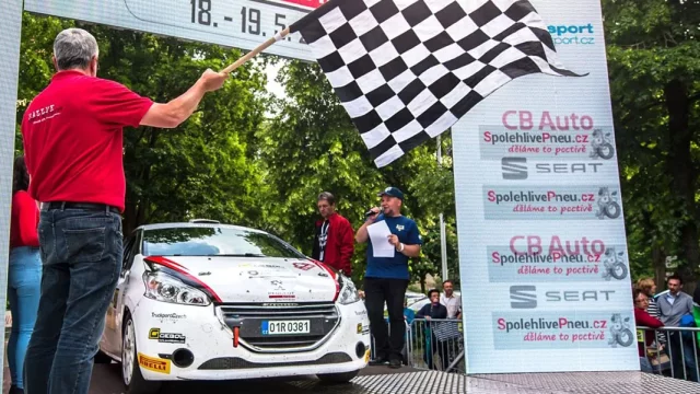 V Krumlově opět úřadovaly peugeoty