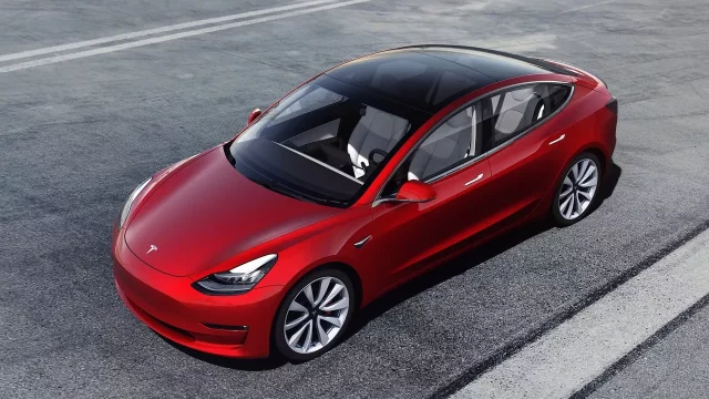 Tesla přinese do svých aut trochu romantiky
