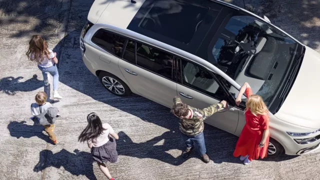 Citroën Grand C4 Picasso: staň se velitelem své posádky