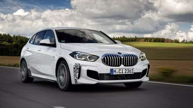 BMW 128ti je první ostrá předokolka značky, která to chce ukázat Golfu GTI a i30 N