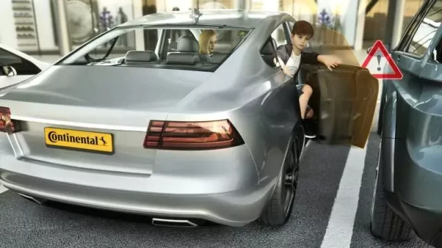Continental získal ocenění za inteligentní ovládání dveří, které zvyšuje bezpečnost a chrání před poškozením