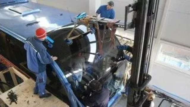 Potřebujete vyměnit nebo opravit poškozené autosklo?