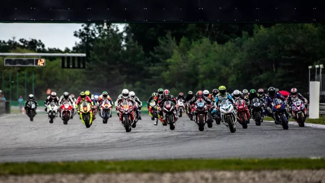 Masarykův okruh přivítá nejlepší motocyklové závodníky i s diváky na tribunách