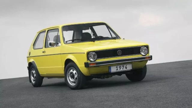 Volkswagen Golf slaví výročí. Z výrobní linky ve Wolfsburgu sjel poprvé před 45 lety