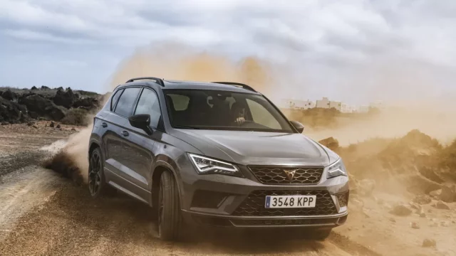 Cupra Ateca přijíždí v limitované edici. Dostala hlučný výfuk Akrapovič a pořádné brzdy Brembo