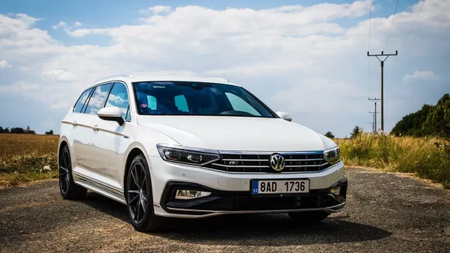 Test Volkswagenu Passat Variant 2.0 TSI, nenápadného expresního kombíku