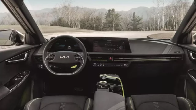 Do Česka přijíždí nejsilnější Kia všech dob, s 585 koňmi strčí všechno do kapsy