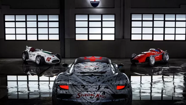 Nový supersport s trojzubcem ve znaku vzdá hold legendárnímu Stirlingu Mossovi