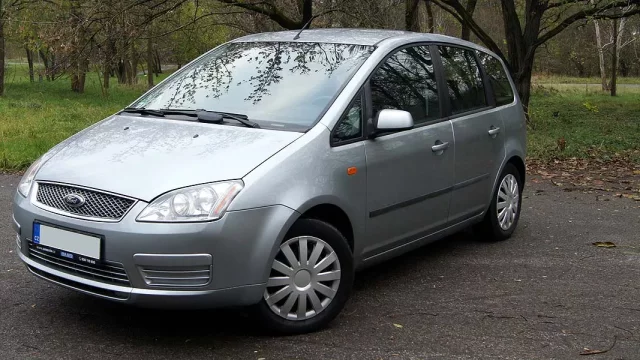 Ford C-Max (2003 – 2010): Malé MPV za příznivou cenu