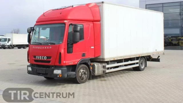 Nákladní auta za zlomek ceny a ihned – to je TIRCENTRUM