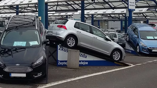 AAA AUTO letos čeká historické prodeje