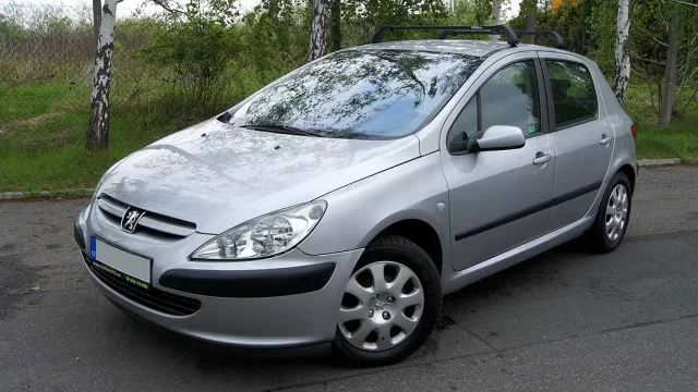 Peugeot 307 (2001 – 2009): Levný a stále v kurzu