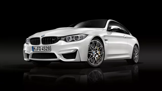 BMW M4 dostalo balíček M Competition nově jako standardní výbavu