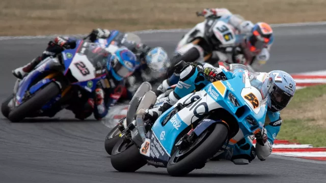 V Mostě se radoval Bautista, König zajel v superbikách svůj zatím nejlepší závod