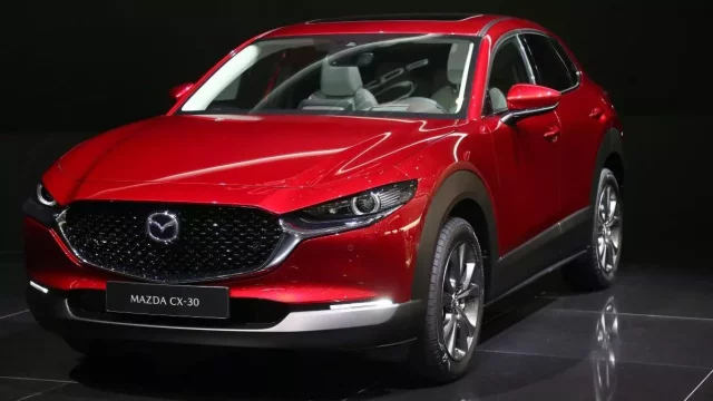 Mazda CX-30 živě ze Ženevy: Naživo vypadá parádně, ale proč má ten podivný název?