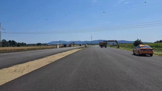 17 km dálnice za 16 let. Stavbu na D49 opět zdržují spory