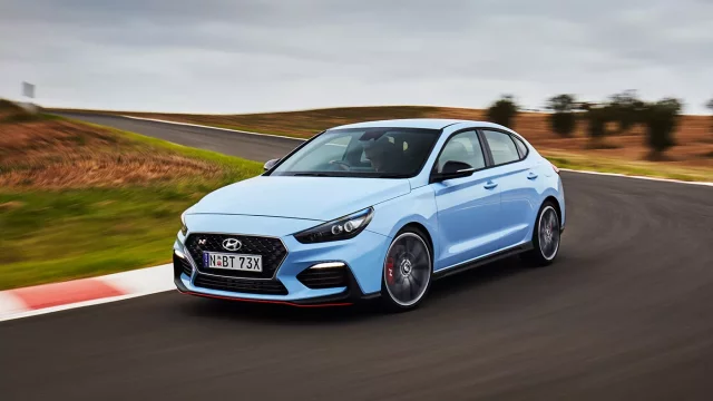 Hyundai testuje i30 N s pohonem všech kol. Chce konkurovat Golfu R