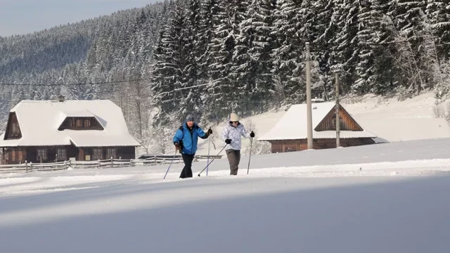 Zima na Valašsku? Vyrazte třeba na běžky