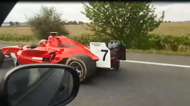 Formule 1 na dálnici D4? Nezbláznili jste se, opravdu ji někdo řídil na otevřené silnici