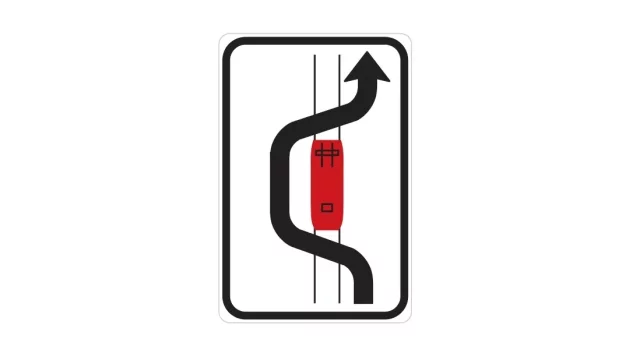 Předjíždění a objíždění tramvají: Jaká jsou pravidla v čem dělají řidiči chyby?