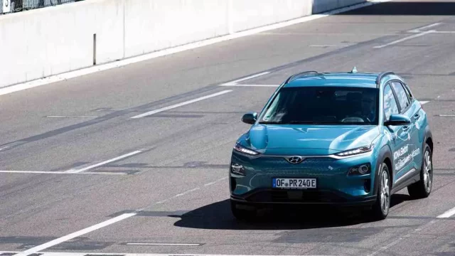 Hyundai Kona Electric ujel na jedno nabití 1026 km