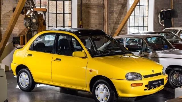 Gumový medvídek jako inspirace pro automobil? Mazda 121 Goldy byla fenoménem své doby