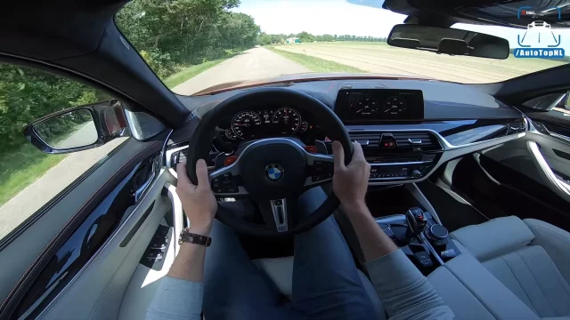 BMW M5 First Edition: Posaďte se za volant übersedanu